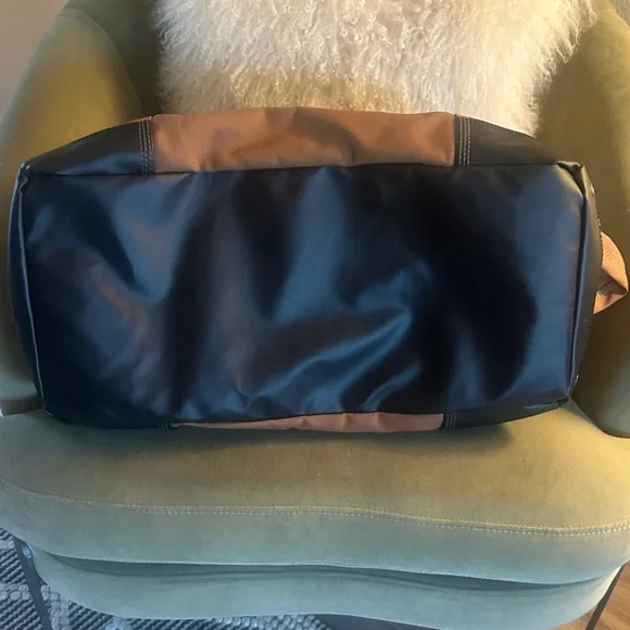 Carhartt Tan Duffel Bag with Black Accents - Picture 2 of 2